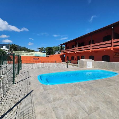 אובטובה 0001.05 - Maranduba - Apto - 2 Dormitorio - 8 Pessoas - 2 Quadras Do Mar - Piscina - Wi-Fi מראה חיצוני תמונה