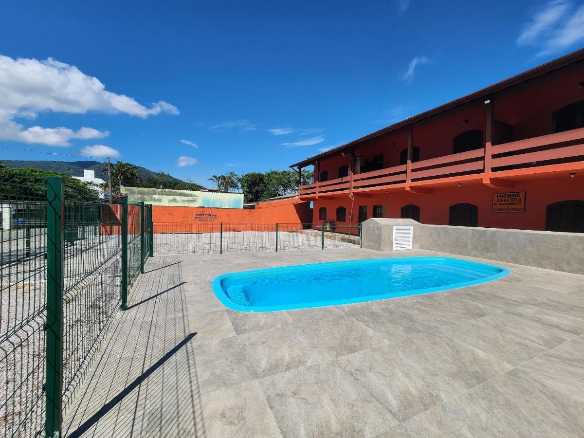 אובטובה 0001.05 - Maranduba - Apto - 2 Dormitorio - 8 Pessoas - 2 Quadras Do Mar - Piscina - Wi-Fi מראה חיצוני תמונה