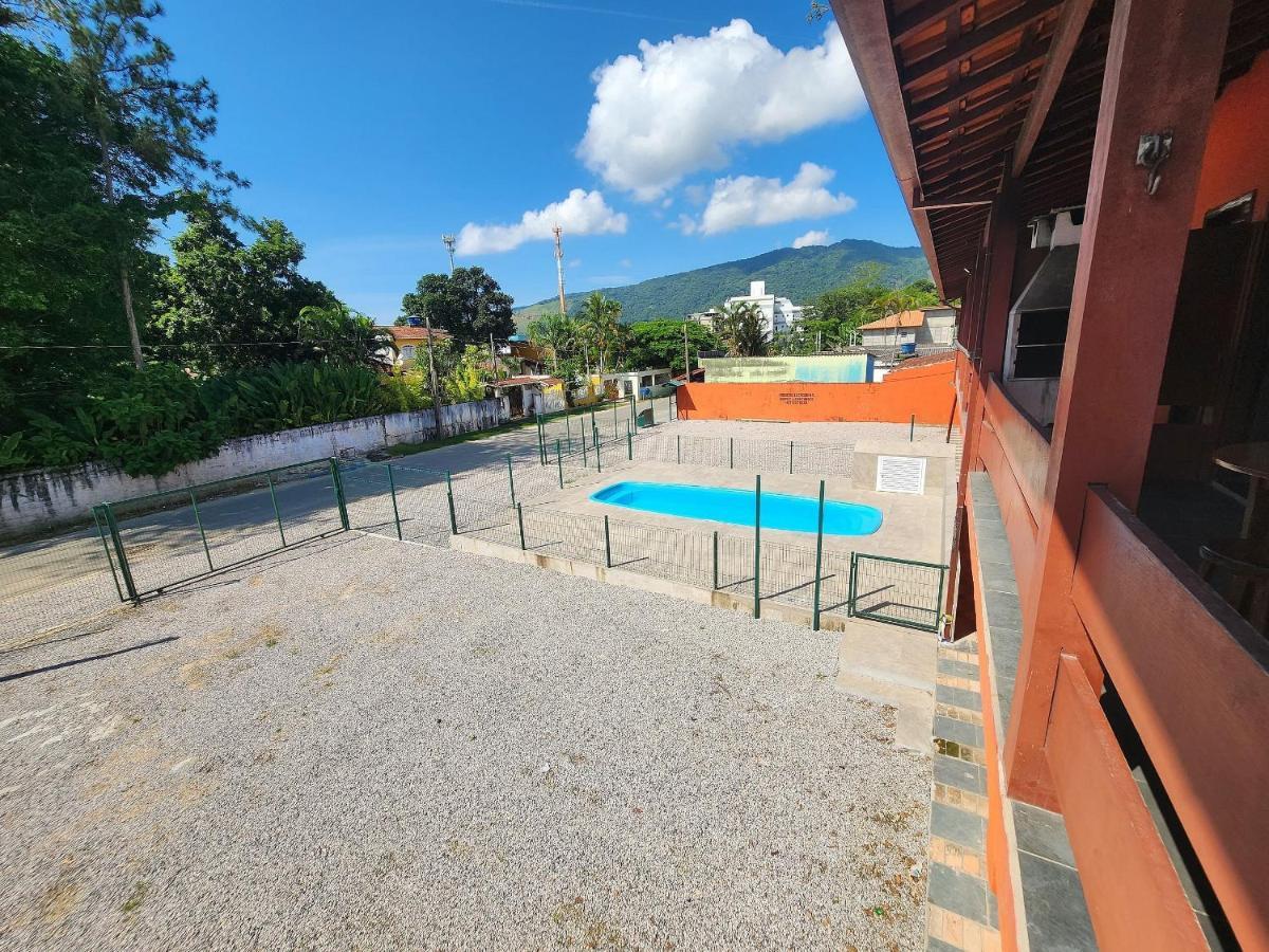 אובטובה 0001.05 - Maranduba - Apto - 2 Dormitorio - 8 Pessoas - 2 Quadras Do Mar - Piscina - Wi-Fi מראה חיצוני תמונה